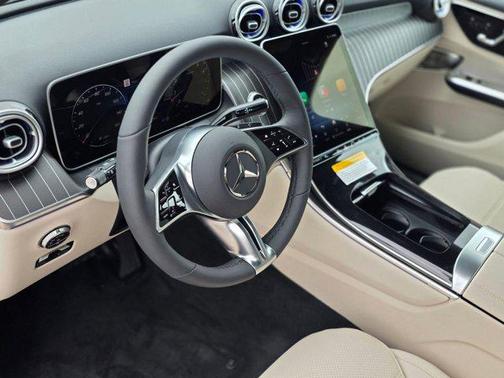 2026 Mercedes-Benz GLC 300 4MATIC