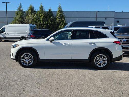 2025 Mercedes-Benz GLC 300 Base