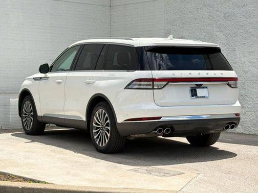 White 2020 Lincoln Aviator Reserve AWD