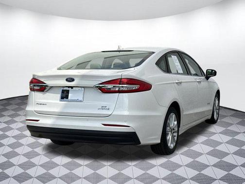 2019 Ford Fusion Hybrid SE