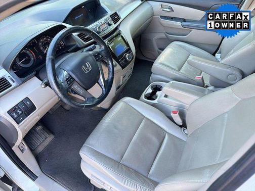 White 2015 Honda Odyssey EX-L