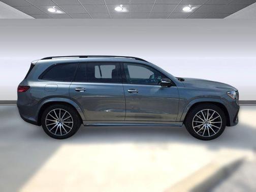 2026 Mercedes-Benz GLS 450 4MATIC