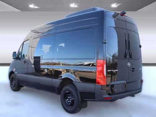 2025 Mercedes-Benz Sprinter 2500 High Roof