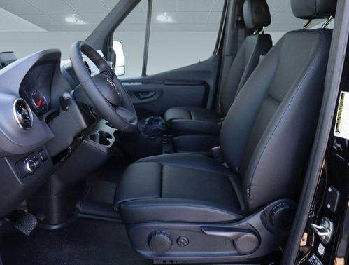 2025 Mercedes-Benz Sprinter 2500 High Roof