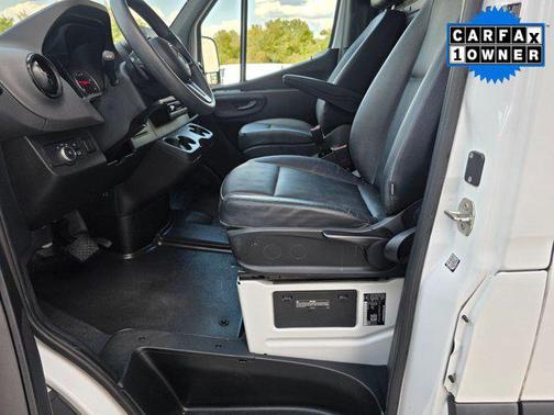 2024 Mercedes-Benz Sprinter 2500 Standard Roof