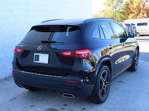 2025 Mercedes-Benz GLA 250 Base
