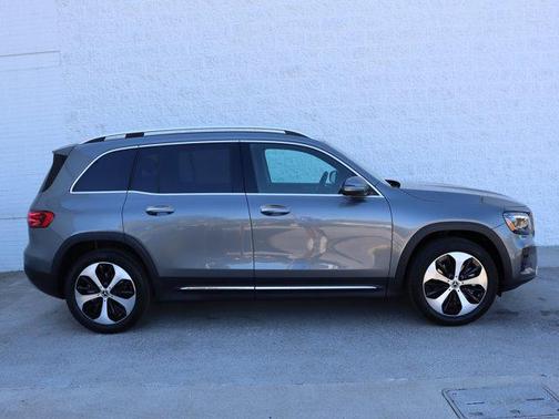 2025 Mercedes-Benz GLB 250 Base