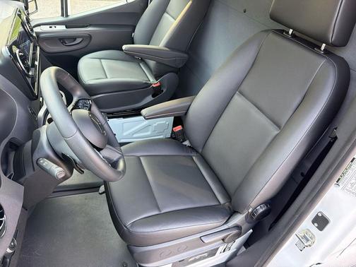 MANUFAKTUR Sun Yellow Non-Meta 2025 Mercedes-Benz Sprinter 2500 High Roof