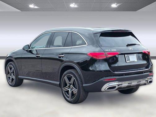 2026 Mercedes-Benz GLC 300 4MATIC
