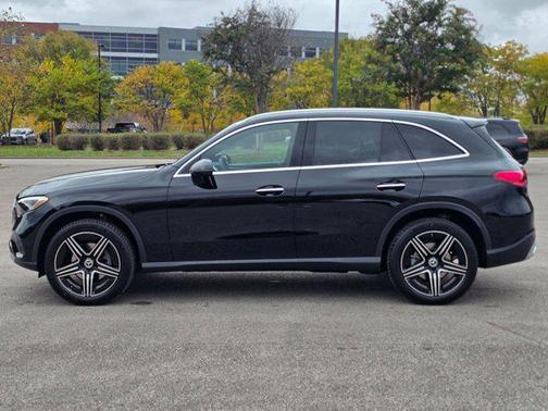 2026 Mercedes-Benz GLC 300 4MATIC