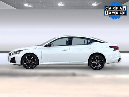 2023 Nissan Altima SR Intelligent AWD