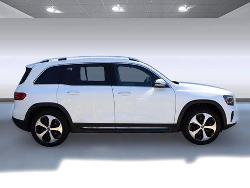 2025 Mercedes-Benz GLB 250 4MATIC