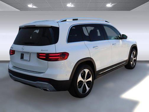 2025 Mercedes-Benz GLB 250 4MATIC