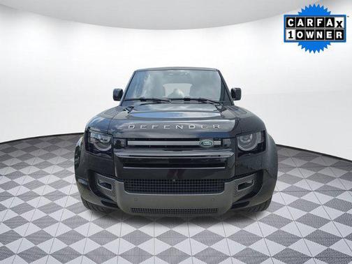 2024 Land Rover Defender 110 V8