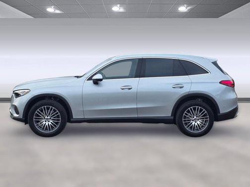 2026 Mercedes-Benz GLC 300 4MATIC