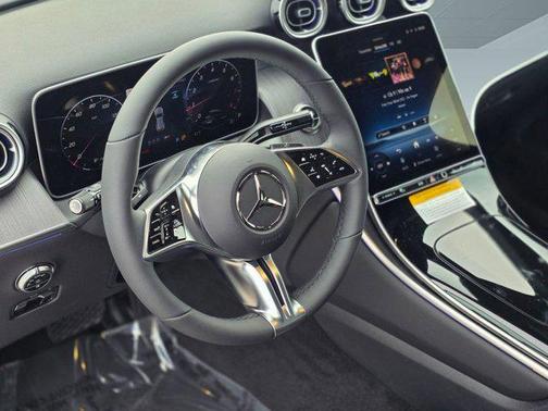 2026 Mercedes-Benz GLC 300 4MATIC