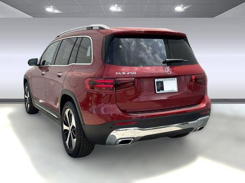 2025 Mercedes-Benz GLB 250 Base