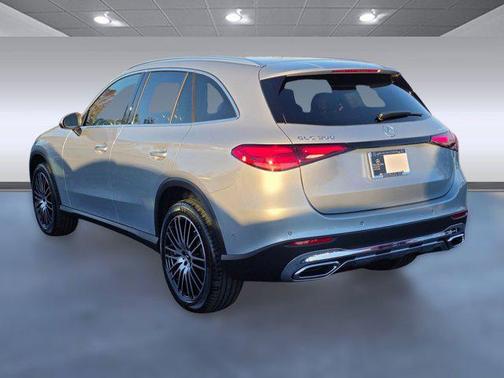 2026 Mercedes-Benz GLC 300 4MATIC
