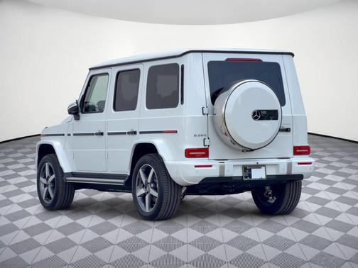 MANUFAKTUR Moonlight White Metallic 2027 Mercedes-Benz G-Class G 580e