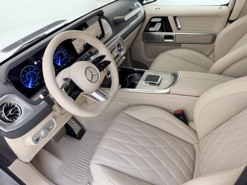 MANUFAKTUR Moonlight White Metallic 2027 Mercedes-Benz G-Class G 580e