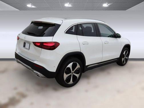2025 Mercedes-Benz GLA 250 4MATIC