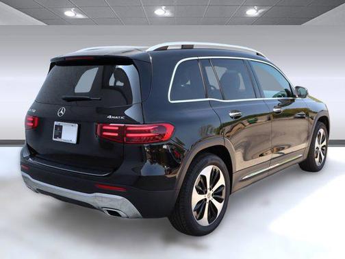 2025 Mercedes-Benz GLB 250 4MATIC