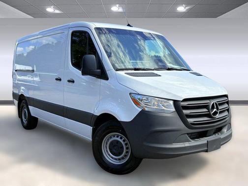 2025 Mercedes-Benz Sprinter 2500 Standard Roof