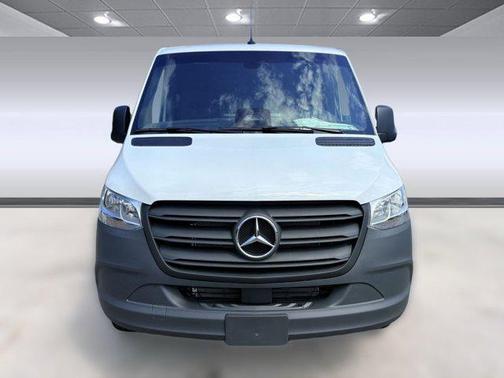 2025 Mercedes-Benz Sprinter 2500 Standard Roof