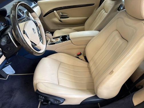 Blue 2012 Maserati GranTurismo Base