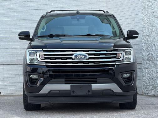 Agate Black Metallic 2019 Ford Expedition XLT