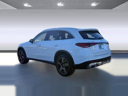 2026 Mercedes-Benz GLC 300 4MATIC