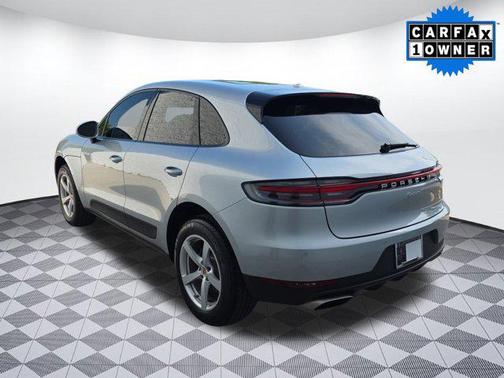 2021 Porsche Macan Base