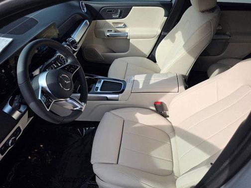 Cirrus Silver Metallic 2026 Mercedes-Benz GLB 250 4MATIC