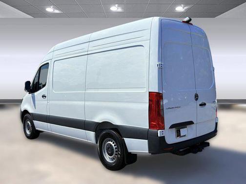 2025 Mercedes-Benz Sprinter 2500 High Roof