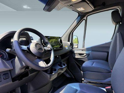 2025 Mercedes-Benz Sprinter 2500 High Roof