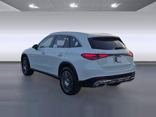 Polar White 2026 Mercedes-Benz GLC 300 4MATIC