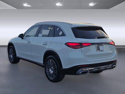 2026 Mercedes-Benz GLC 300 4MATIC