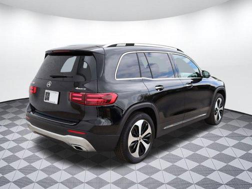 2025 Mercedes-Benz GLB 250 4MATIC