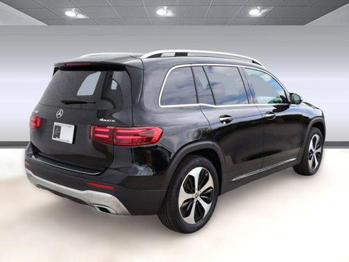 2025 Mercedes-Benz GLB 250 4MATIC