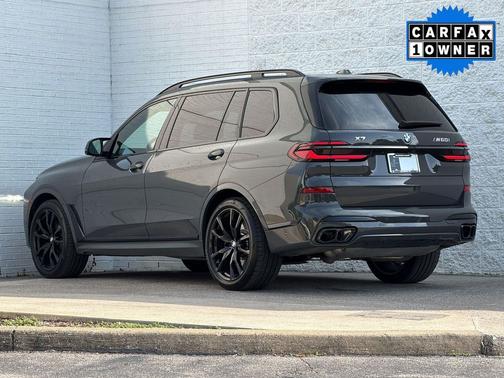 Dravit Grey Metallic 2026 BMW X7 M60i