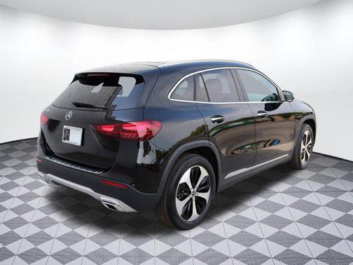 2025 Mercedes-Benz GLA 250 Base