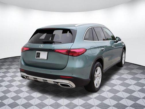 2025 Mercedes-Benz GLC 300 4MATIC