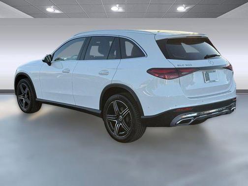 2026 Mercedes-Benz GLC 300 4MATIC