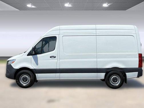 2025 Mercedes-Benz Sprinter 2500 High Roof