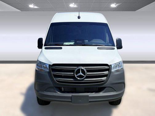 2025 Mercedes-Benz Sprinter 2500 High Roof