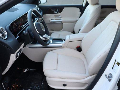 2025 Mercedes-Benz GLA 250 Base