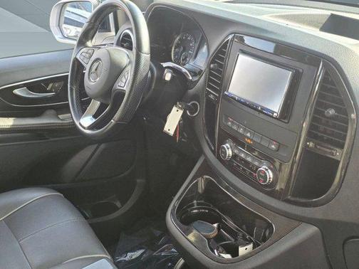 2018 Mercedes-Benz Metris Base