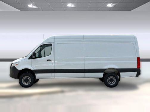 Arctic White 2026 Mercedes-Benz Sprinter 2500 High Roof