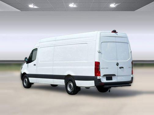 Arctic White 2026 Mercedes-Benz Sprinter 2500 High Roof
