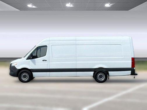 Arctic White 2026 Mercedes-Benz Sprinter 2500 High Roof